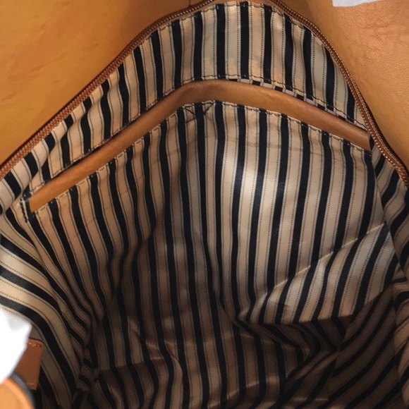 LARGE SOFT FAUX LEATHER BAG - Picture 7 of 8